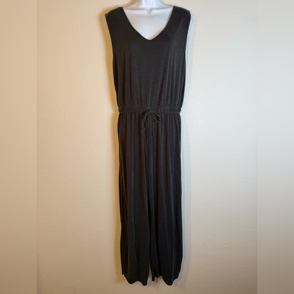 NICOLE MILLER Chic Black Sleeveless Jumpsuit XL